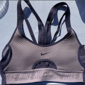 NEW Nike Training Ultrabreathe Indy Bra (Purple)
